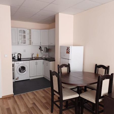 Dunav-Lazur Apt.5 Равда Екстериор снимка