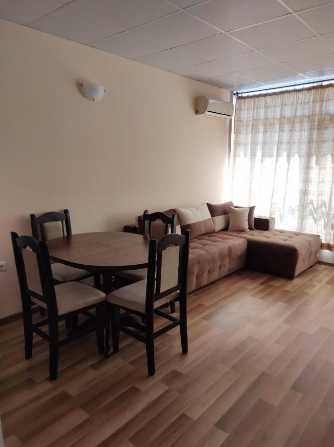 Dunav-Lazur Apt.5 Равда Екстериор снимка